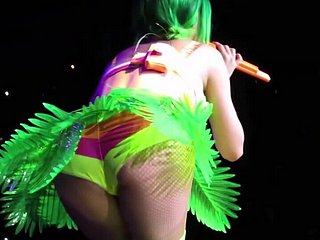 Katy Perry sedutor e atrevido ungenerous palco